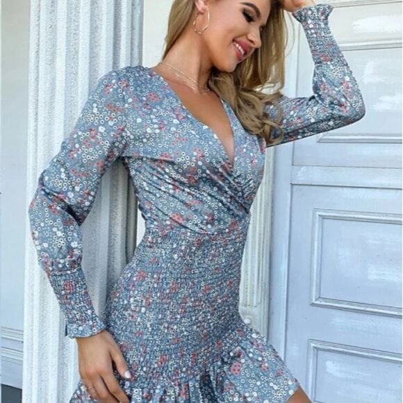 ELEGANT BLUE WRAP DRESS IN FLORAL - Picture 5 of 6